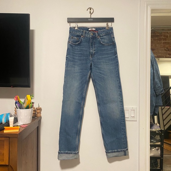 Zara Mid Rise Straight Leg Jean - Picture 2 of 6